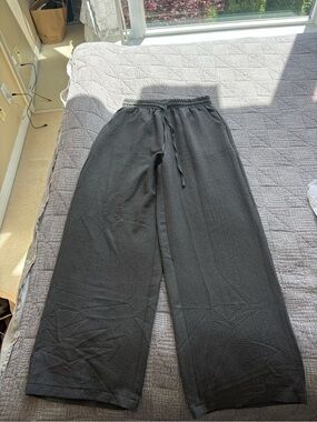 Brand New Wide Leg Drawstring Pants - Gray